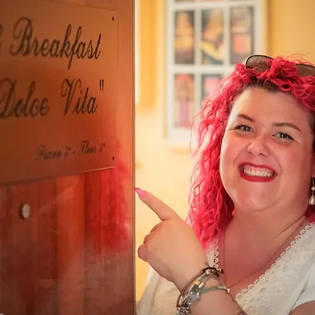 לינה וארוחת בוקר Dolce 2*